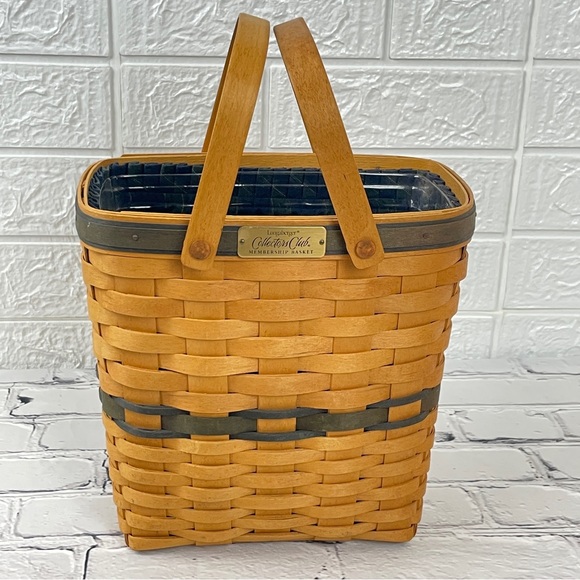Longaberger Collectors Club Membership Tall basket 1998 - Picture 2 of 6